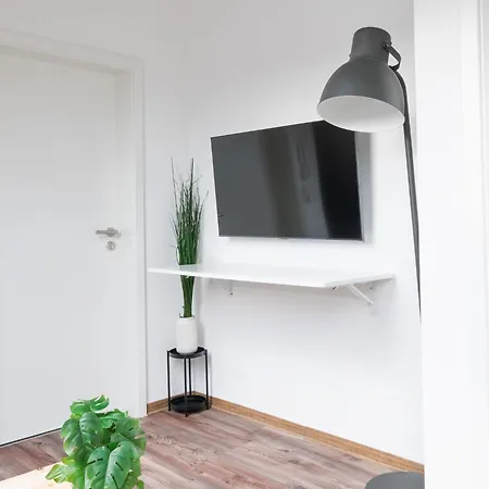 Simplex Klingenberger Strasse Apartmán *